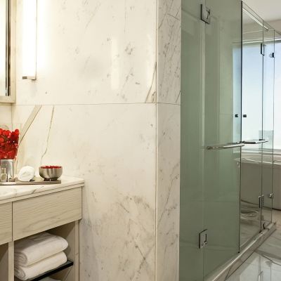 Club Lounge Access, Club Guest Room, 2 Twin, High Floor Le Meridien New Delhi Promo Code