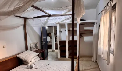 Villa Senegal Ngaparou50 m from the sea, 3 bedrooms, 3 bathrooms Hotels in 