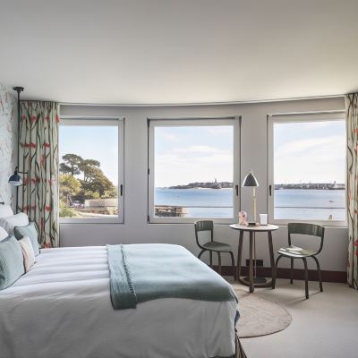Deluxe King Room with Sea View