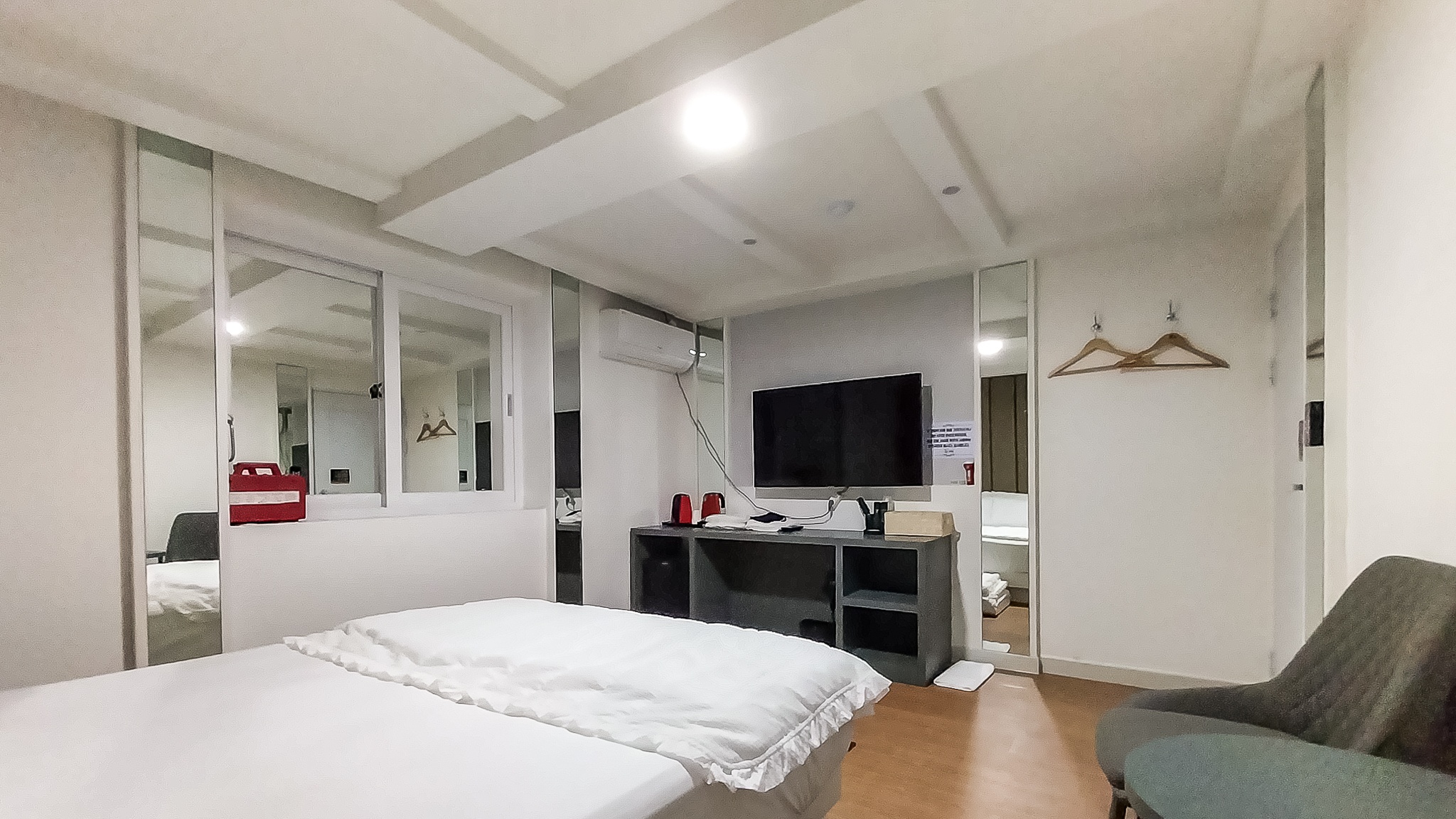 特殊房间（如果超过标准人数，请联系美国）