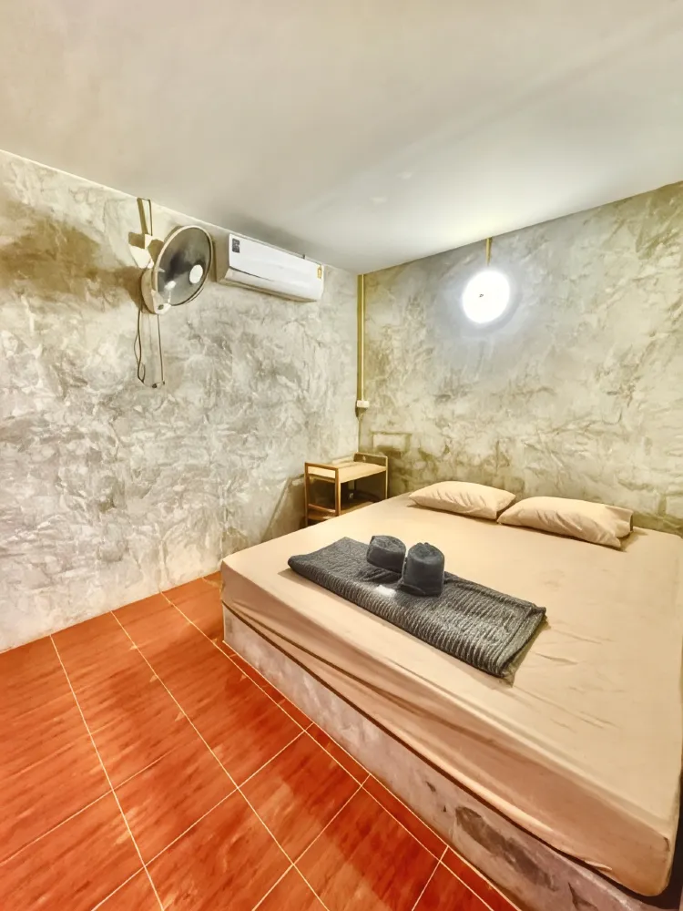 ห้องบัดเจท เตียงใหญ่ 1 เตียง