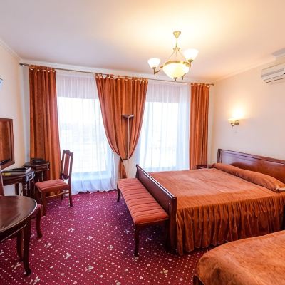 Standard Superior Triple Room El Hotel Promo Code