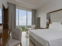 Pyramid Continental Hotel 주바 호텔