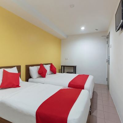 Suite Triple Lux Hotel Promo Code