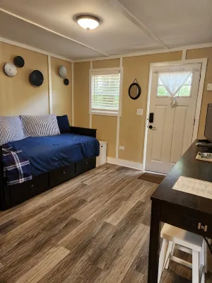 ScrappyJax Cozy Cabin #4 Hôtels à : 