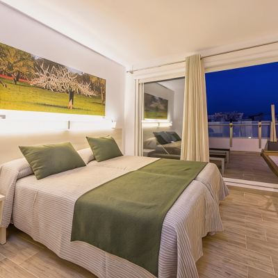 Premium Double Room With Terrace Hostal Marí Promo Code