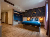 Warwick Castle Hotel & Knight's Village Отели в г. 