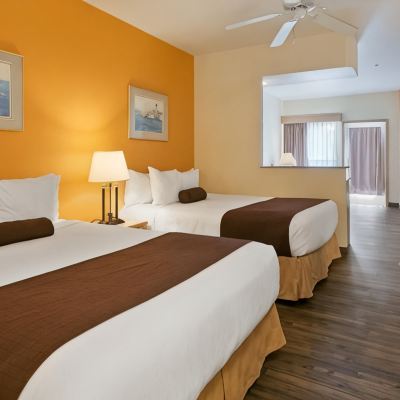 2 Queen Beds, Dune View (Dog-Friendly Room) Lighthouse Suites Inn Promo Code