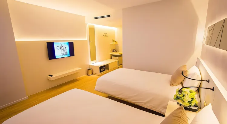ห้องดีลักซ์ทวิน, ปลอดบุหรี่