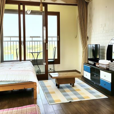 Standard Twin Room with Ocean View