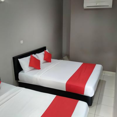 Suite Keluarga Kupon OYO 44097 Avatarr Hotel