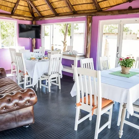 TshiBerry Bed & Breakfast
