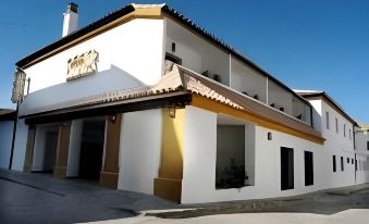 Hotel Tugasa Sierra y Cal - Housity
