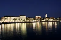 Palace Suites Heritage Hotel - Adults Only