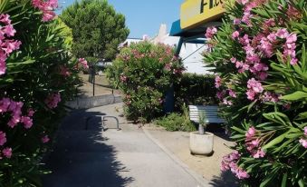 hotelF1 Marseille Plan de Campagne N°1 - Housity