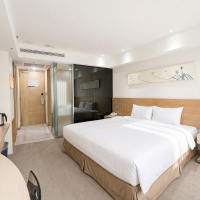 Standard Room (No Window) Beacon Hotel Promo Code