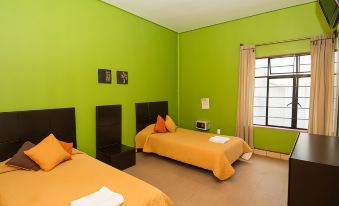 Hotel Amigo Suites