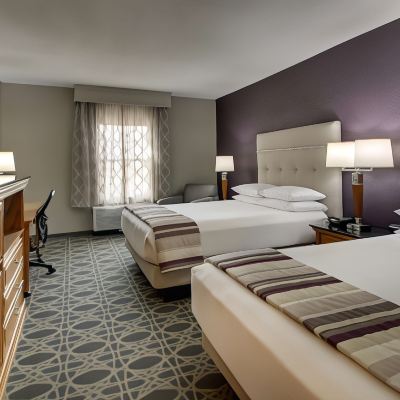 Deluxe Room, 2 Queen Beds, Accessible, Refrigerator&Microwave (Roll in Shower)
