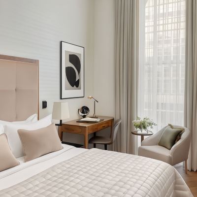 Deluxe Queen Room The Queens Gate Hotel London Promo Code
