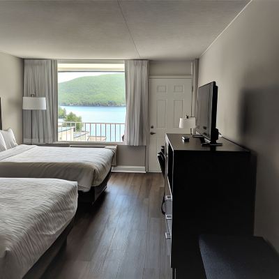 Deluxe Room with Two Queen Beds - Lake View