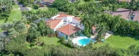 Lion Quay House, Fine Art & Luxury in the Caribbean's finest Exclusive Resort Hotels in 