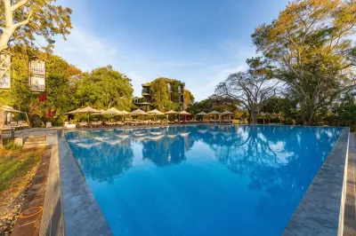 Taita Hills Safari Resort & Spa Hotele w: 