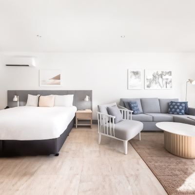 Studio Courtyard Oaks Casuarina Santai Resort Promo Code