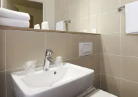 B&B Hotel Lyon Aéroport Saint-Quentin-Fallavier