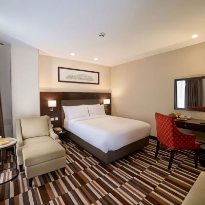 Superior Room Avari Xpress Gulberg Promo Code