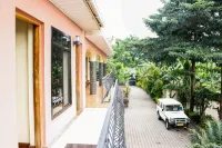 Bright Star Hotel & Safaris