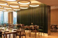 Lumen Hotel & the Lisbon Light Show