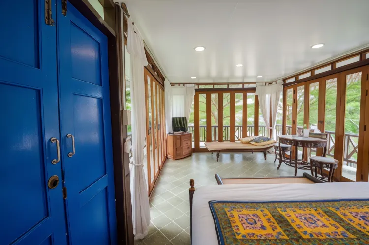Double Room with River View Non smoking