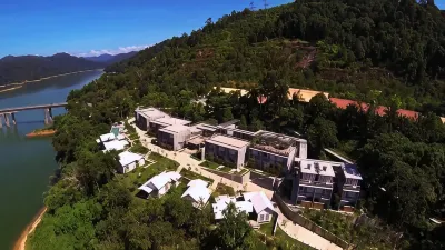 Belum Rainforest Resort  호텔