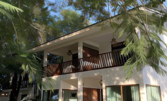 Issara Beach Resort Beachfront Zone - Housity