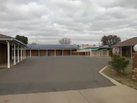 Highway Inn Motel Hotels in Hay