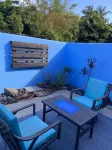 NEW! Remodeled studio just Steps from Beach, Pool, and Restaurants!