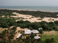 Wild Edge Panama - Kumana Safari Lodge Hoteles en Ampara