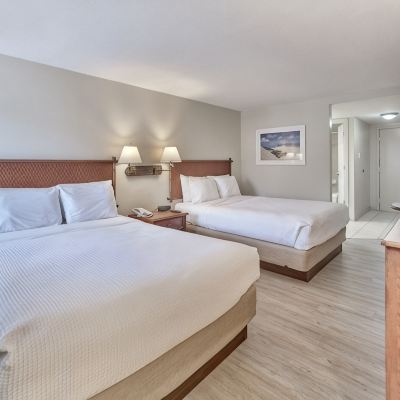 Two Queen Parking Lot View / Balcony Henlopen Hotel Promo Code