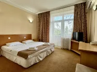 Hotel Zhambyl โรงแรมในทาราซ