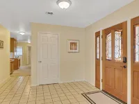 Spacious 4-bedroom Home サッターのホテル
