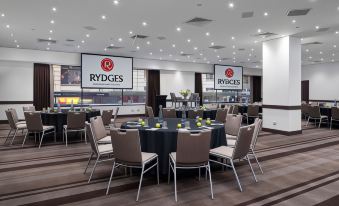 Rydges World Square, an EVT hotel
