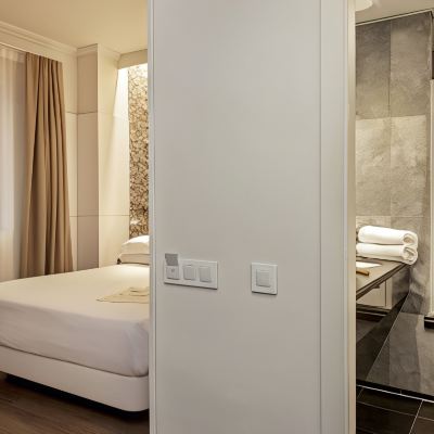 Interior Double Room Chic & Basic Velvet Promo Code