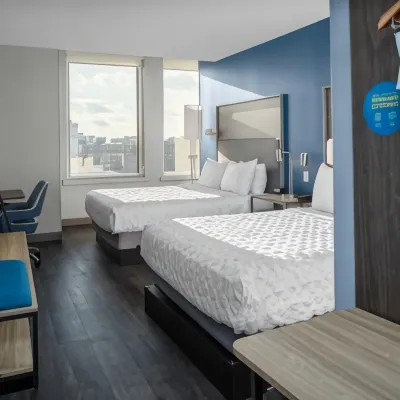 Tru by Hilton St. Louis Downtown Các khách sạn gần Nhà thi đấu Scottrade Center