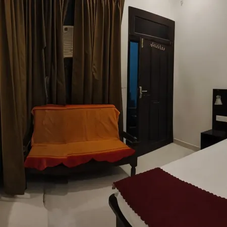 Raghav Stay Inn