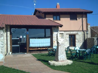 La Cerca de Doña Jimena Hotel a 