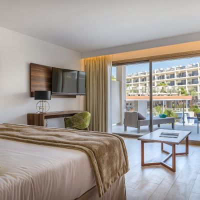 Junior Suite With Pool View Zafiro Palace Palmanova Promo Code