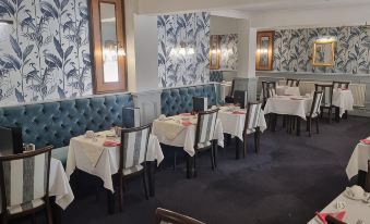 Ocean View Hotel - Housity