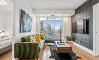 Stallion Suites - Downtown Toronto - Housity