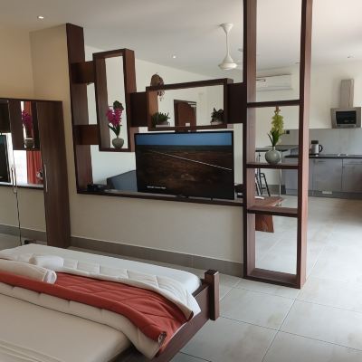 Family Suite with Partial Sea View