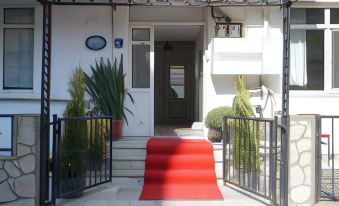 Ayberk Pansiyon - Housity